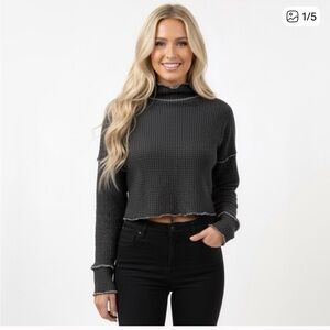 Urban Outfitters Charcoal and Light Gray Cropped Sweater